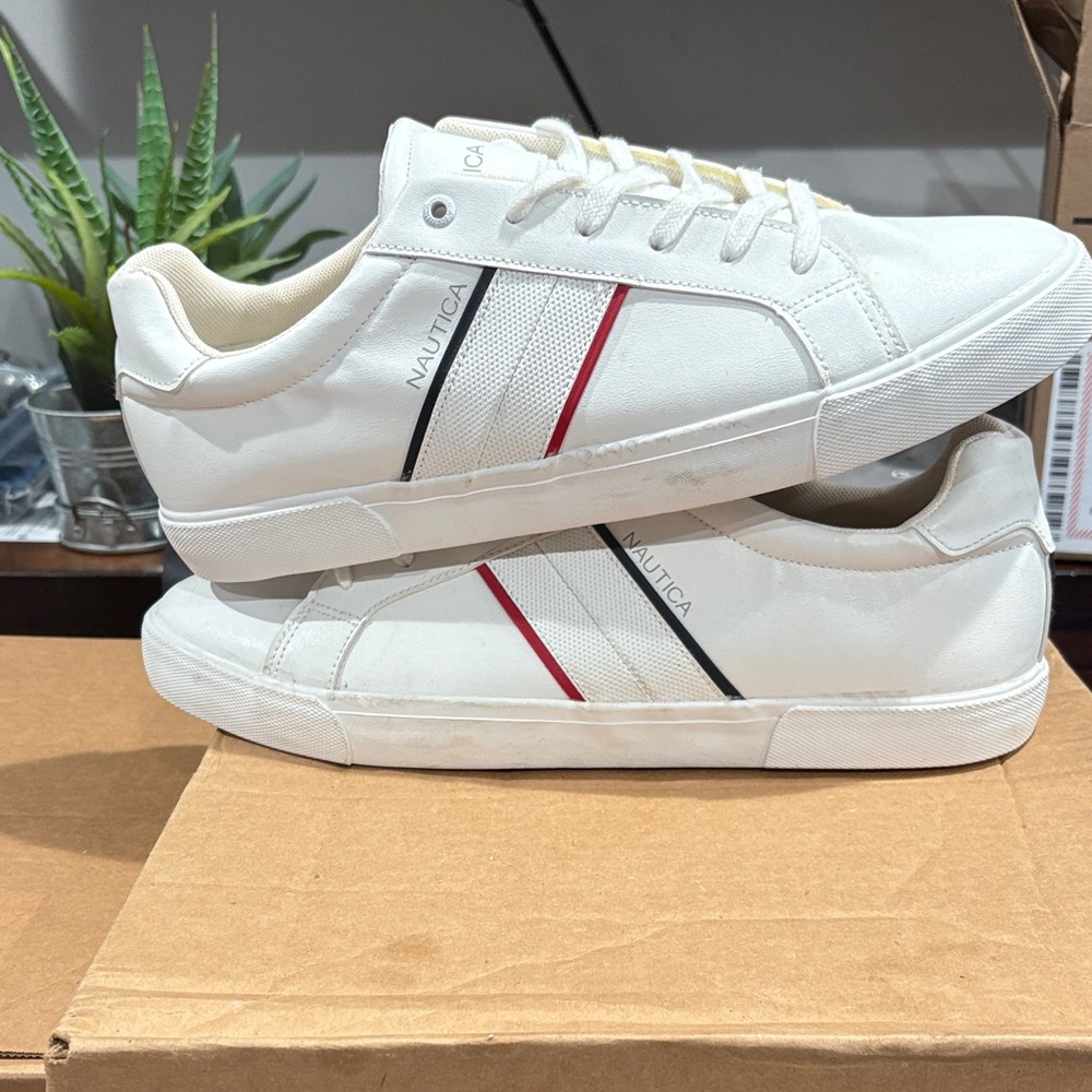 Nautica Men's White Sneakers size 13